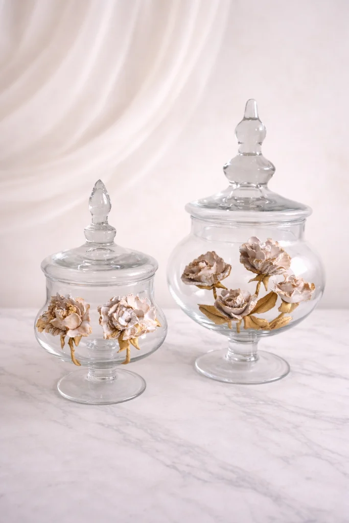 Collezioni Ampolla decorata di fiore di pasta scultura